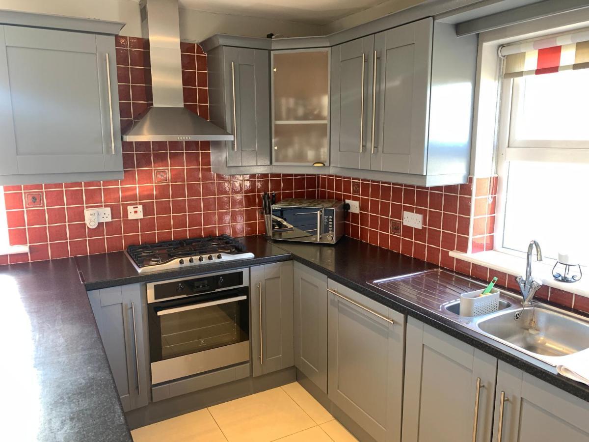 Seascape On The Edge Of Town: 4 Beds All Ensuite. Belmullet Exterior foto