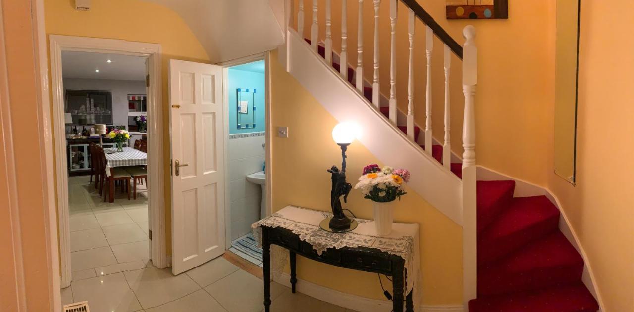 Seascape On The Edge Of Town: 4 Beds All Ensuite. Belmullet Exterior foto