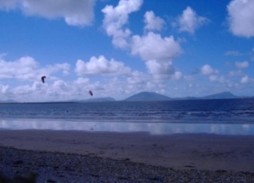Seascape On The Edge Of Town: 4 Beds All Ensuite. Belmullet Exterior foto