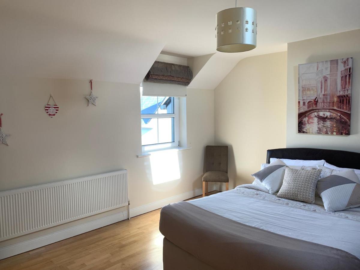 Seascape On The Edge Of Town: 4 Beds All Ensuite. Belmullet Exterior foto