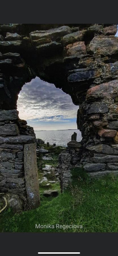 Seascape On The Edge Of Town: 4 Beds All Ensuite. Belmullet Exterior foto