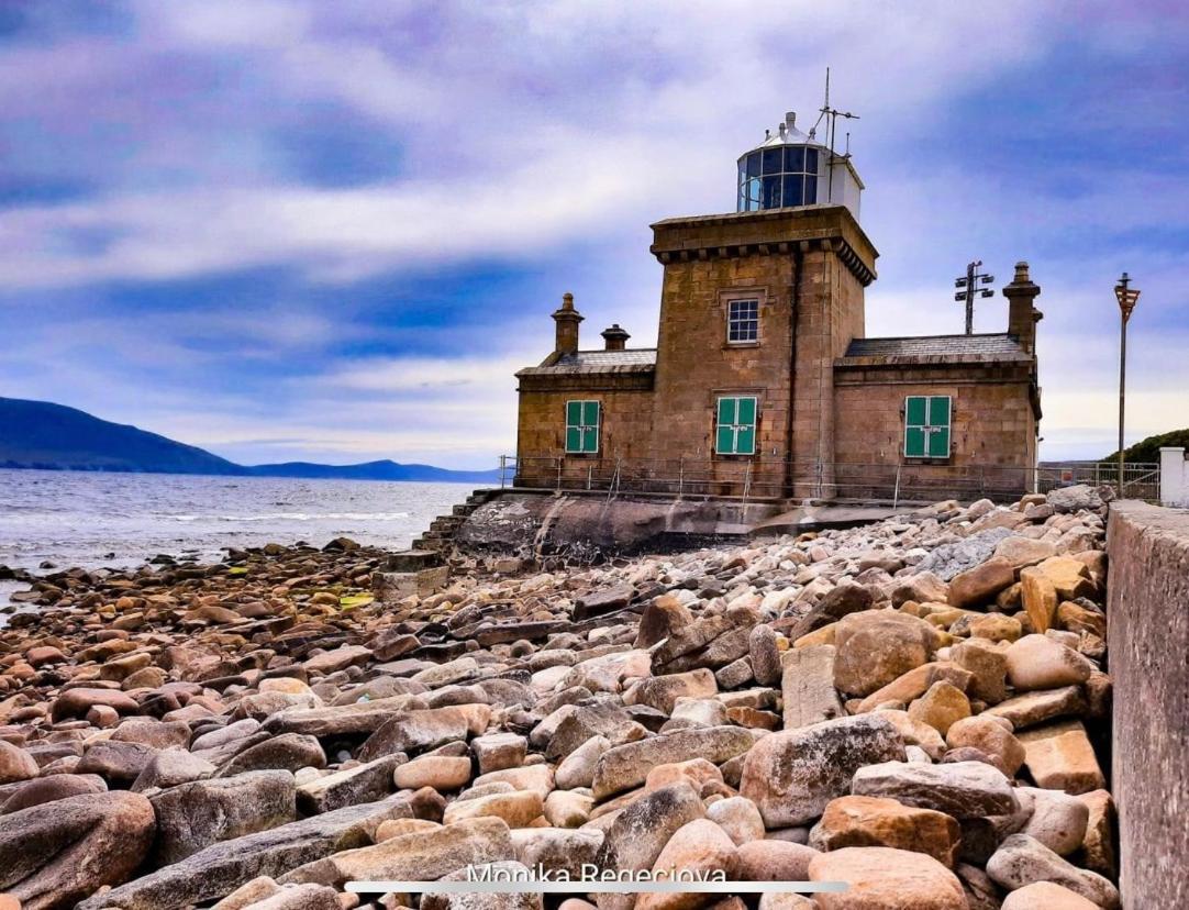 Seascape On The Edge Of Town: 4 Beds All Ensuite. Belmullet Exterior foto